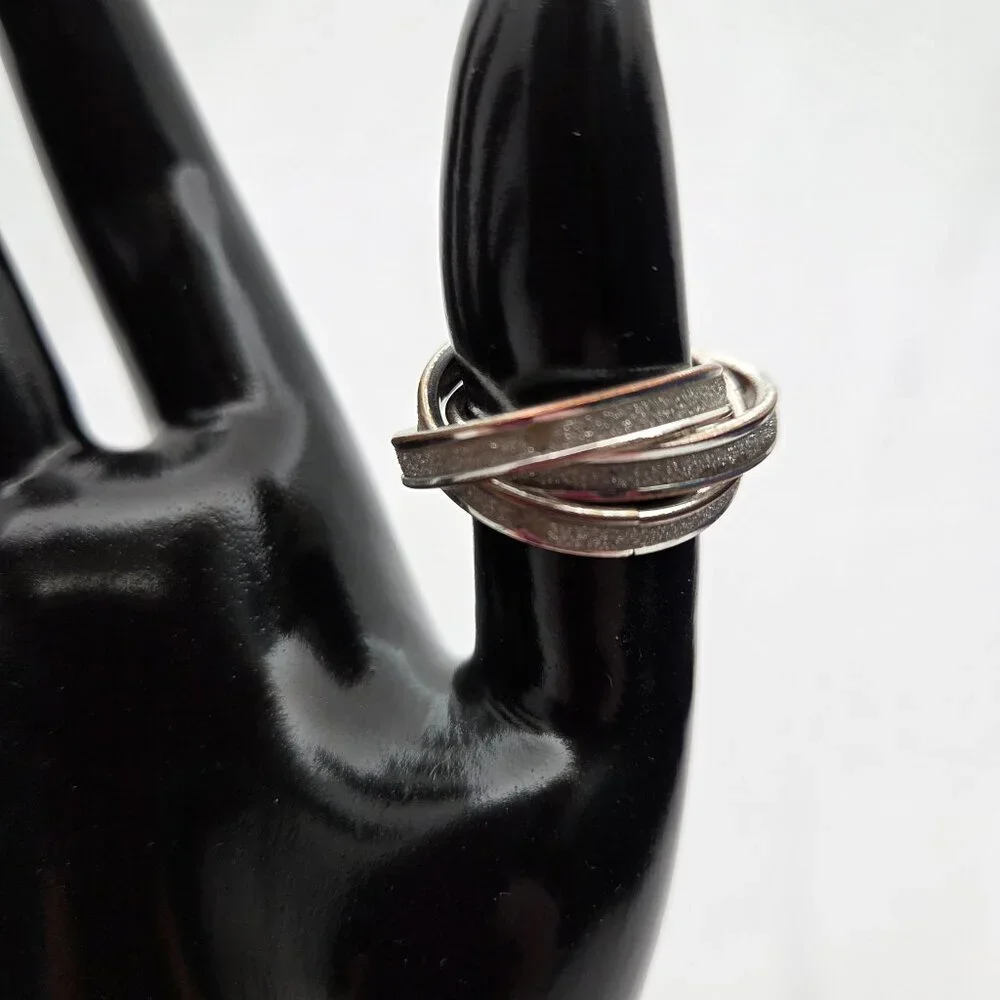 Vintage 90s Silver-Tone Rolling Ring - Triple Interconnected Bands